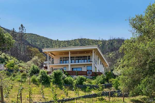 15.5 Acres of Land with Home for Sale in Healdsburg, California