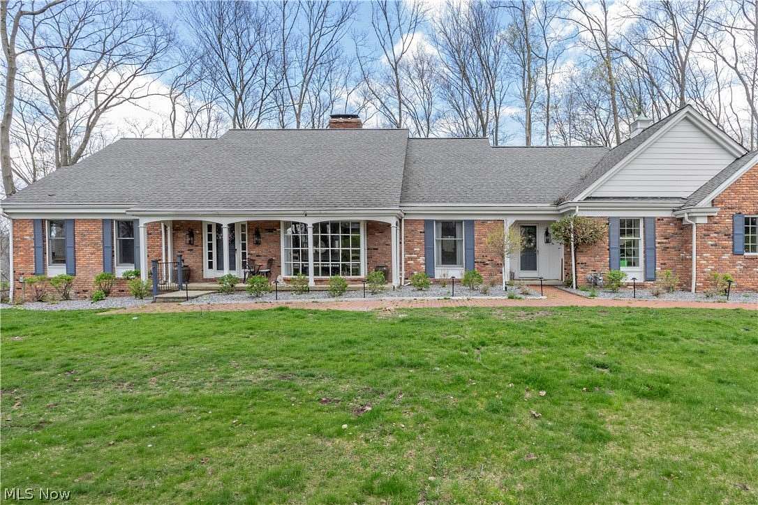 1.8 Acres of Land with Home for Sale in Moreland Hills, Ohio