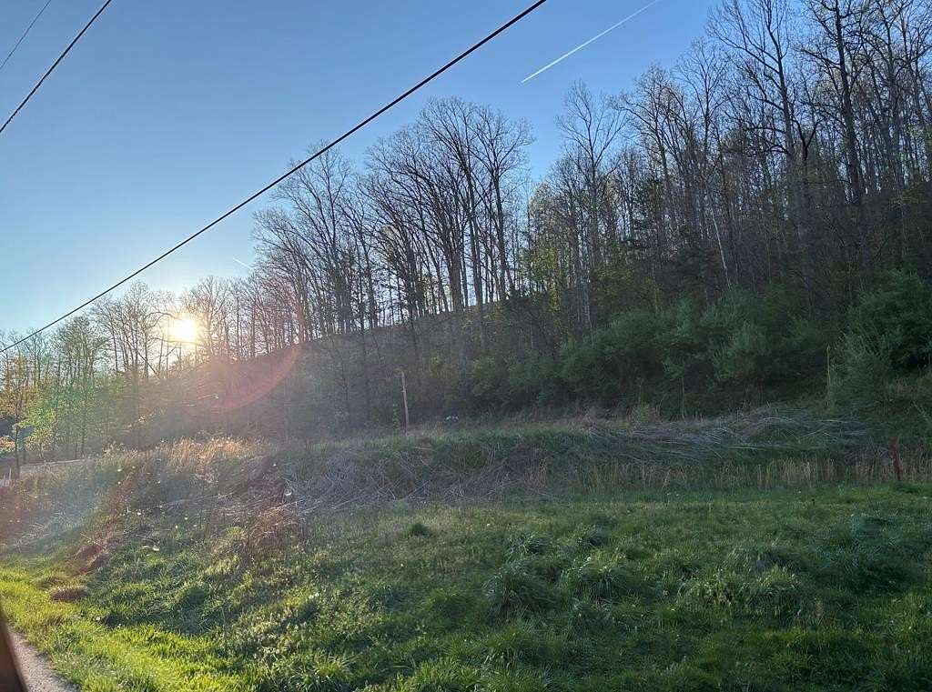 5 Acres of Residential Land for Sale in Meally, Kentucky