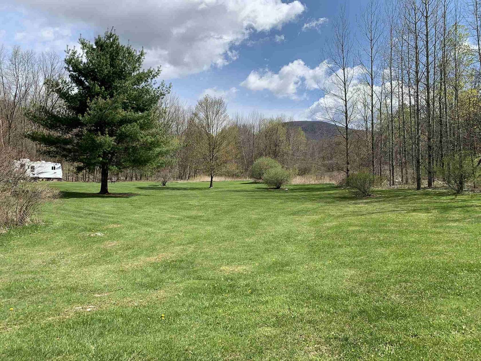 4 Acres of Residential Land for Sale in Shaftsbury, Vermont