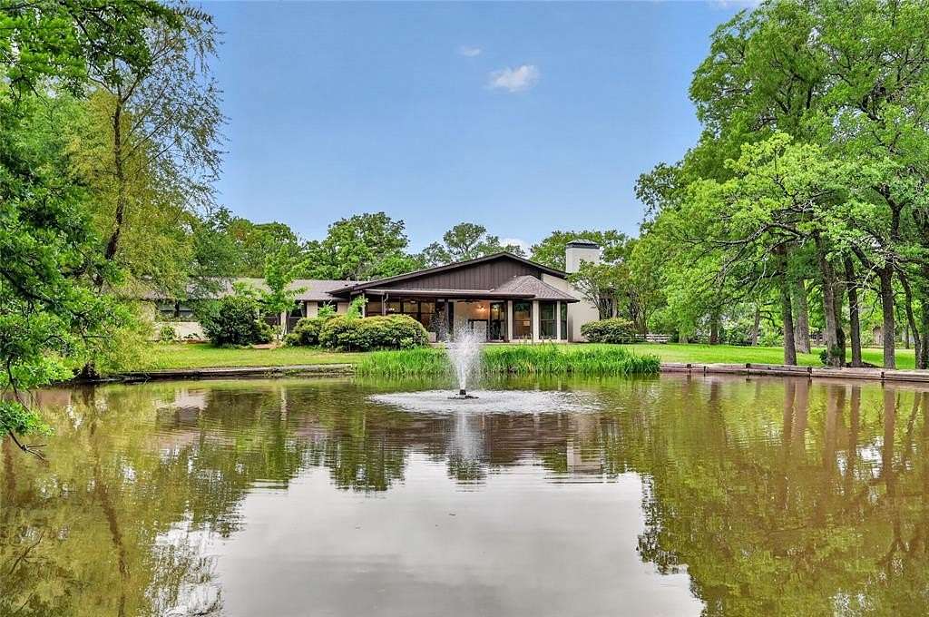 2.87 Acres of Land with Home for Sale in Argyle, Texas