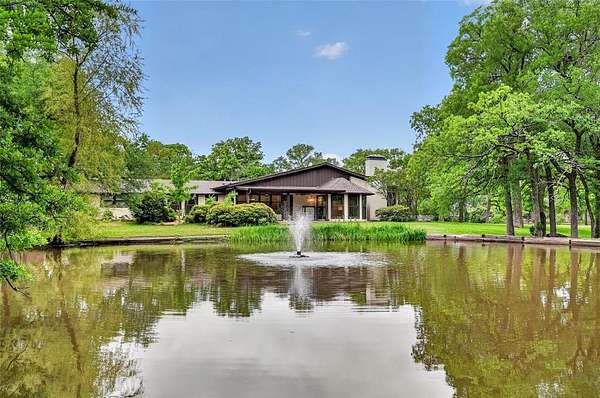 2.87 Acres of Land with Home for Sale in Argyle, Texas