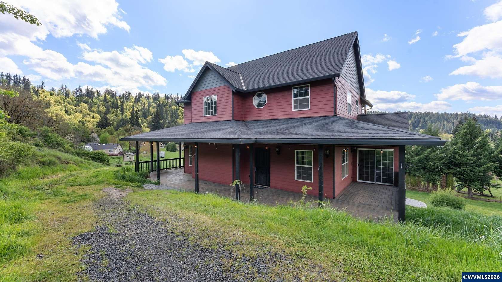 1.5 Acres of Land with Home for Sale in Silverton, Oregon