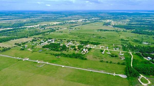 1.1 Acres of Residential Land for Sale in Corsicana, Texas