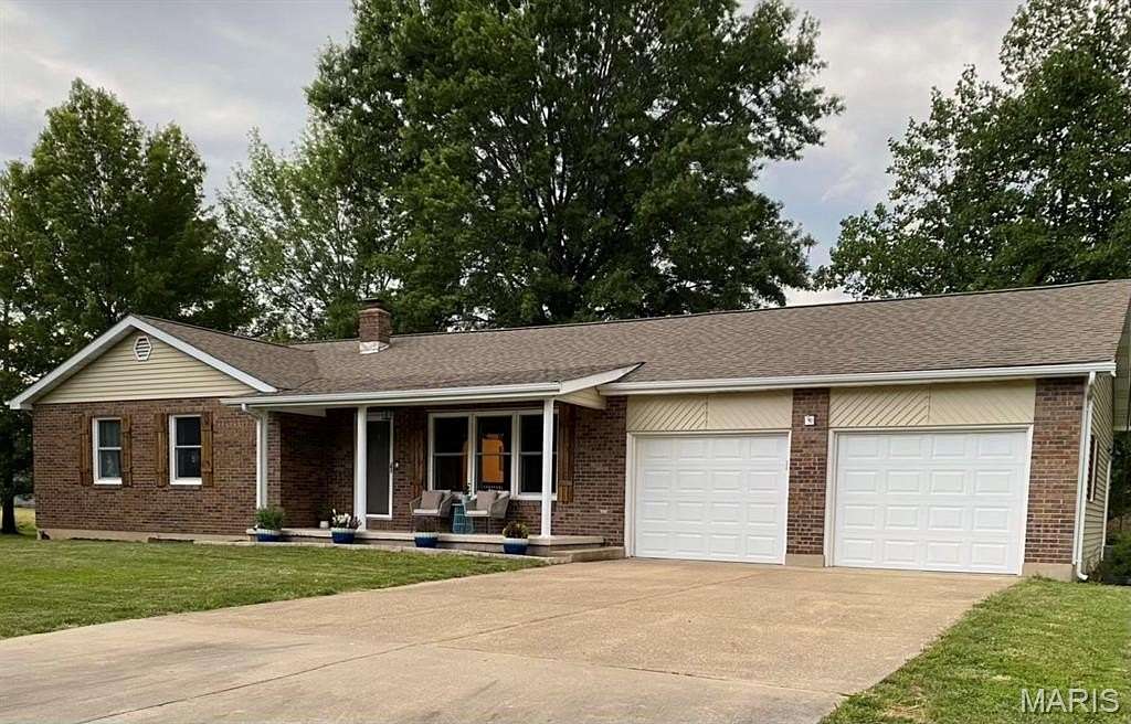 1.87 Acres of Land with Home for Sale in Belle, Missouri