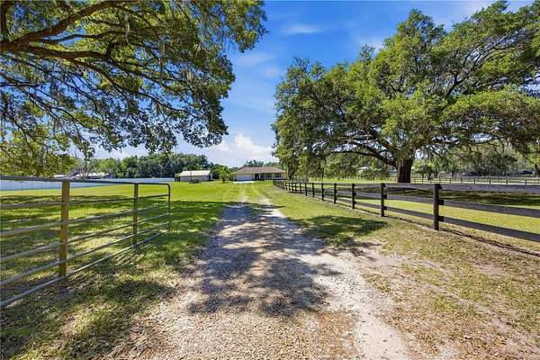 3 Acres of Land with Home for Sale in Ocala, Florida