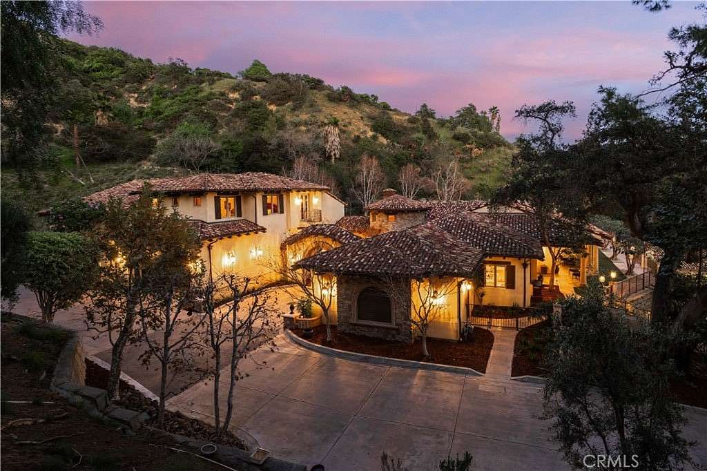 13.1 Acres of Land with Home for Sale in Monrovia, California