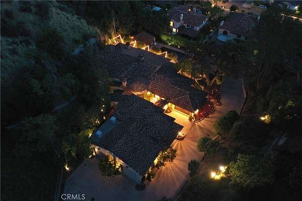13.1 Acres of Land with Home for Sale in Monrovia, California