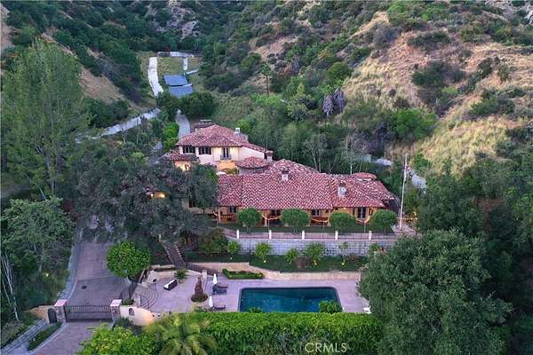 13.1 Acres of Land with Home for Sale in Monrovia, California