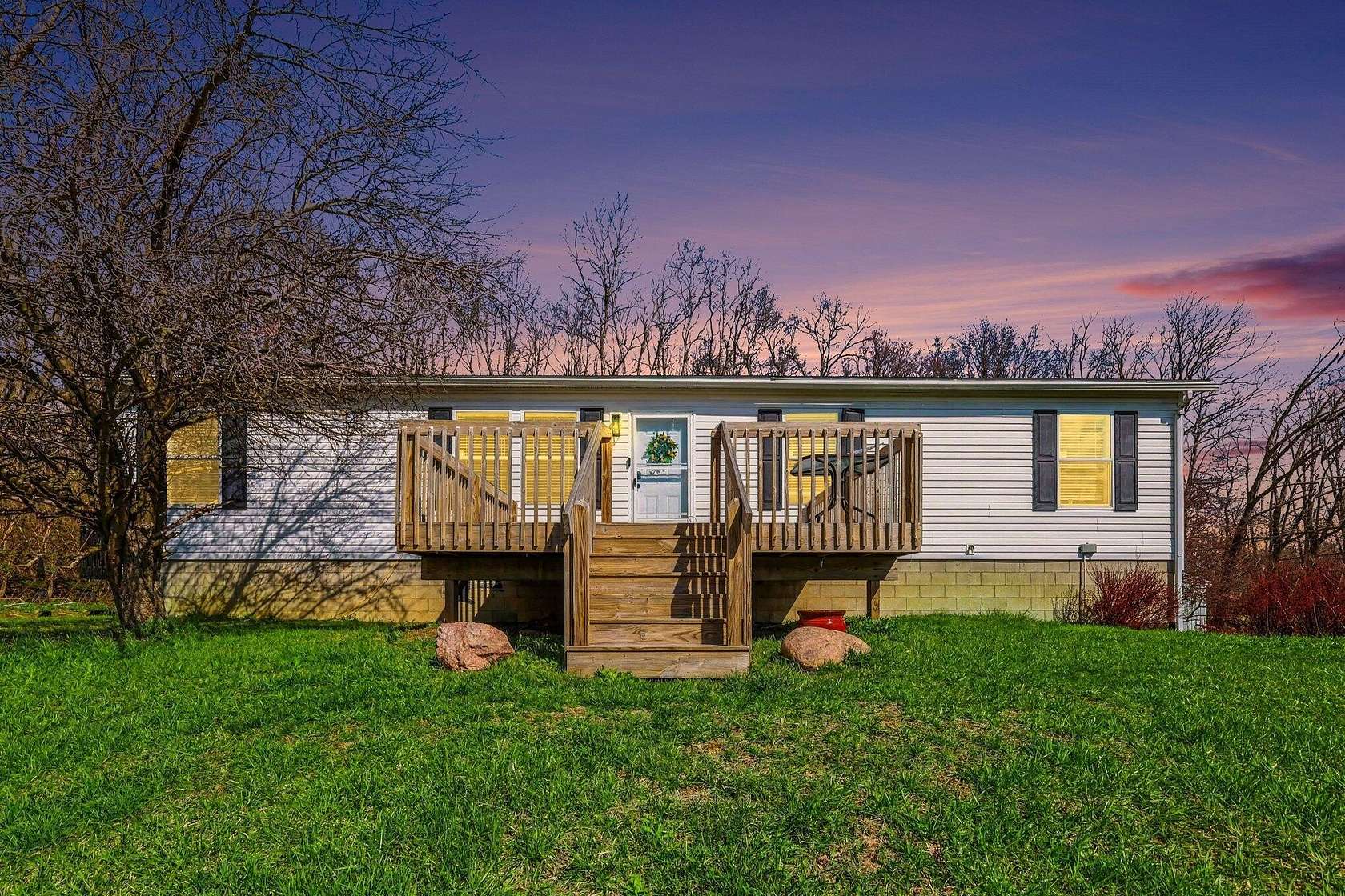 5.27 Acres of Land with Home for Sale in Horton, Michigan