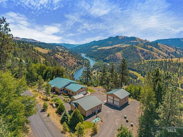 6.5 Acres of Land with Home for Sale in Lenore, Idaho