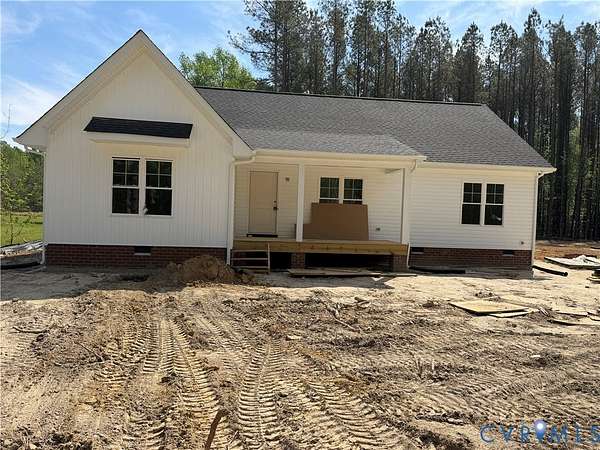 2.65 Acres of Land with Home for Sale in Dinwiddie, Virginia