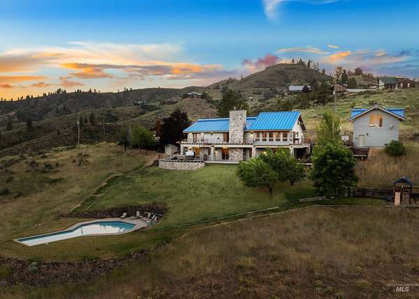 17.2 Acres of Land with Home for Sale in Boise, Idaho