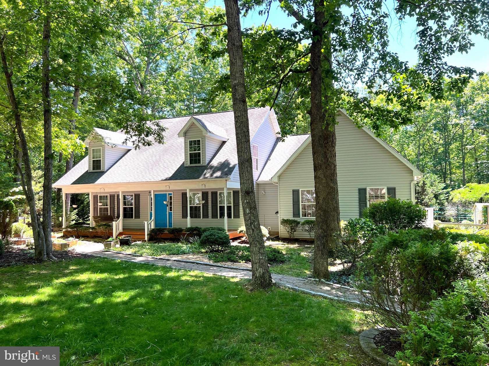 1.84 Acres of Land with Home for Sale in Mineral, Virginia