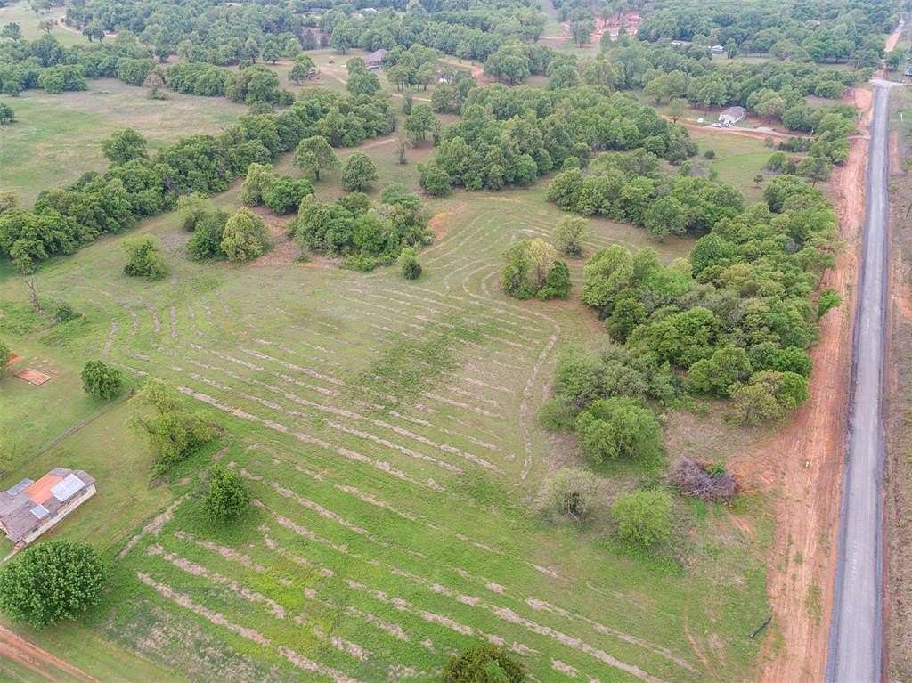 2.5 Acres of Residential Land for Sale in Harrah, Oklahoma