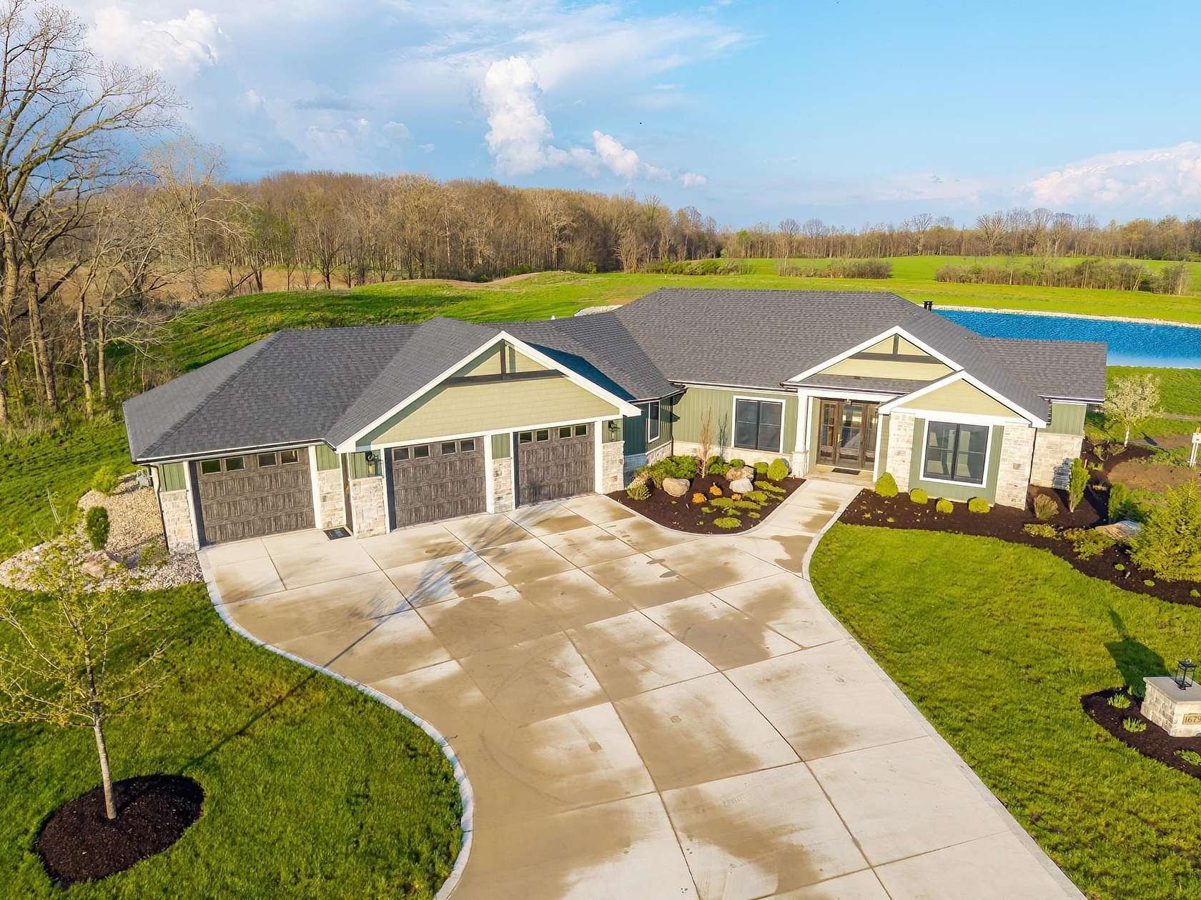 8 Acres of Land with Home for Sale in Roanoke, Indiana