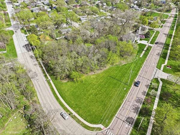 0.39 Acres of Residential Land for Sale in St Charles, Illinois