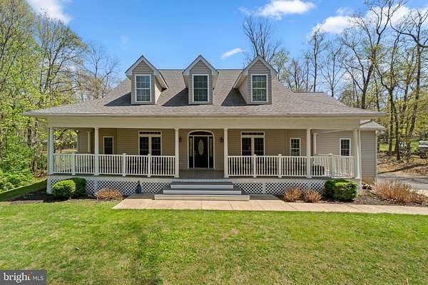 1.69 Acres of Land with Home for Sale in Boonsboro, Maryland