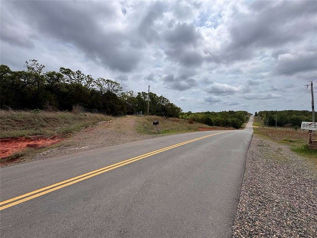 18.6 Acres of Land with Home for Sale in Macomb, Oklahoma