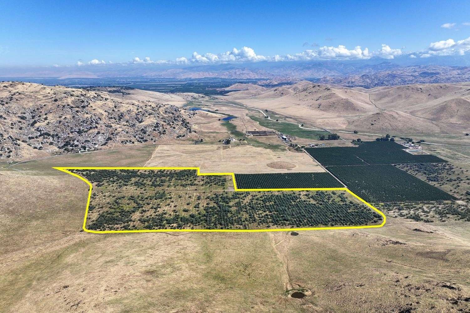 96 Acres of Land for Sale in Exeter, California