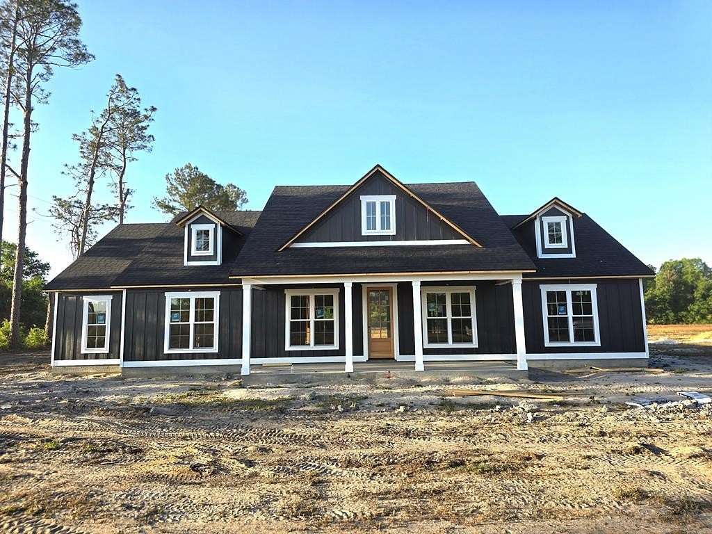 2.7 Acres of Land with Home for Sale in Nashville, Georgia