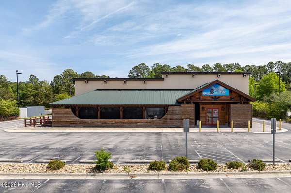 1.6 Acres of Improved Commercial Land for Sale in Jacksonville, North Carolina