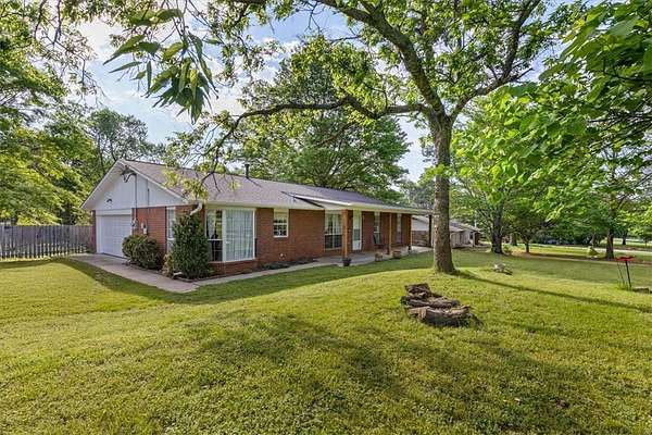 1.39 Acres of Land with Home for Sale in Fayetteville, Arkansas