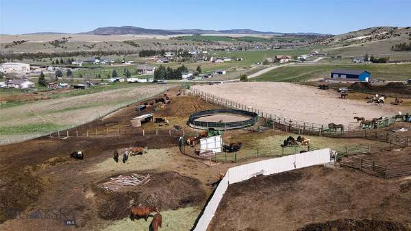 9.4 Acres of Land with Home for Sale in Belgrade, Montana