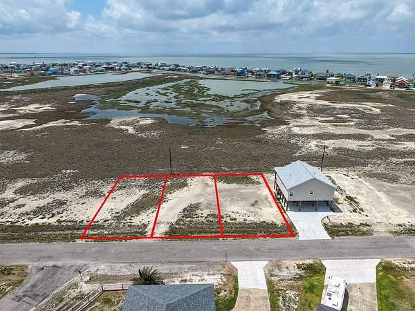 0.34 Acres of Residential Land for Sale in Rockport, Texas