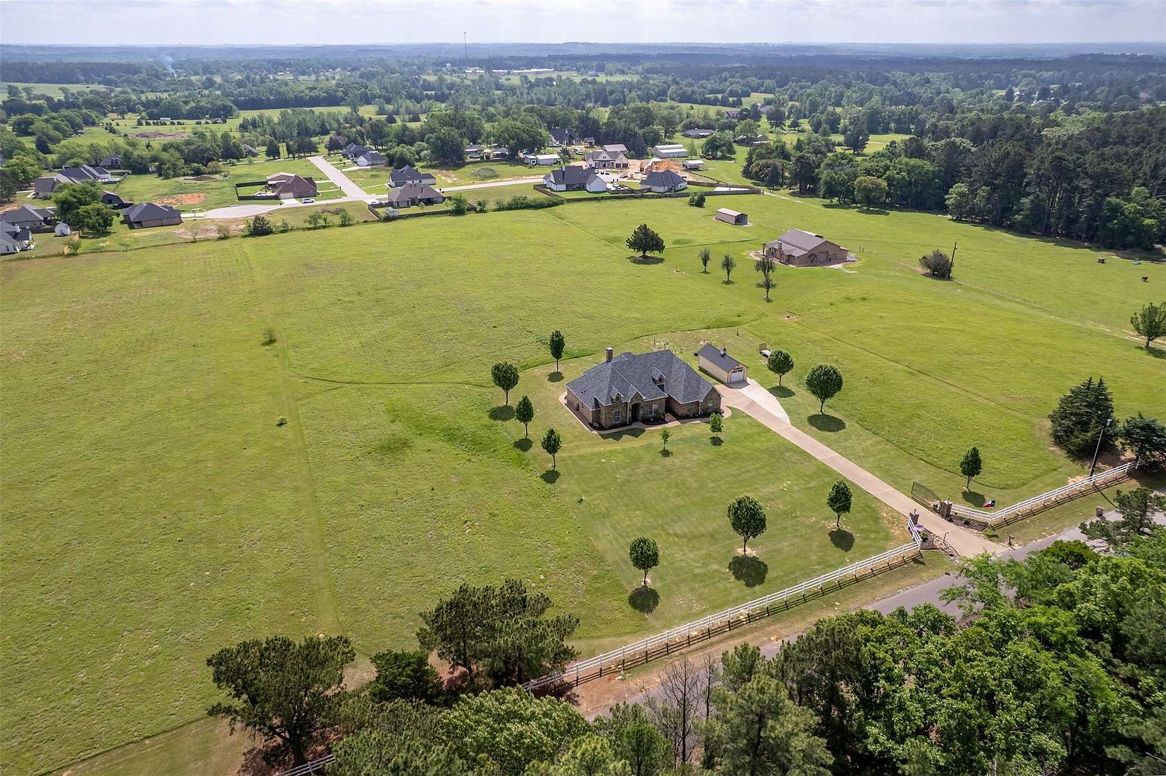 6.45 Acres of Land with Home for Sale in Flint, Texas