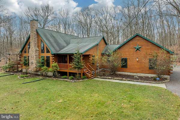 2.2 Acres of Improved Residential Land for Lease in Hawley, Pennsylvania