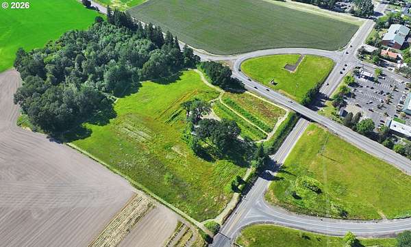 19.5 Acres of Land with Home for Sale in Forest Grove, Oregon