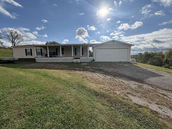 6 Acres of Land with Home for Sale in Pulaski, Tennessee