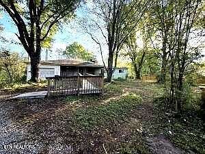 4.4 Acres of Land with Home for Sale in Clinton, Tennessee