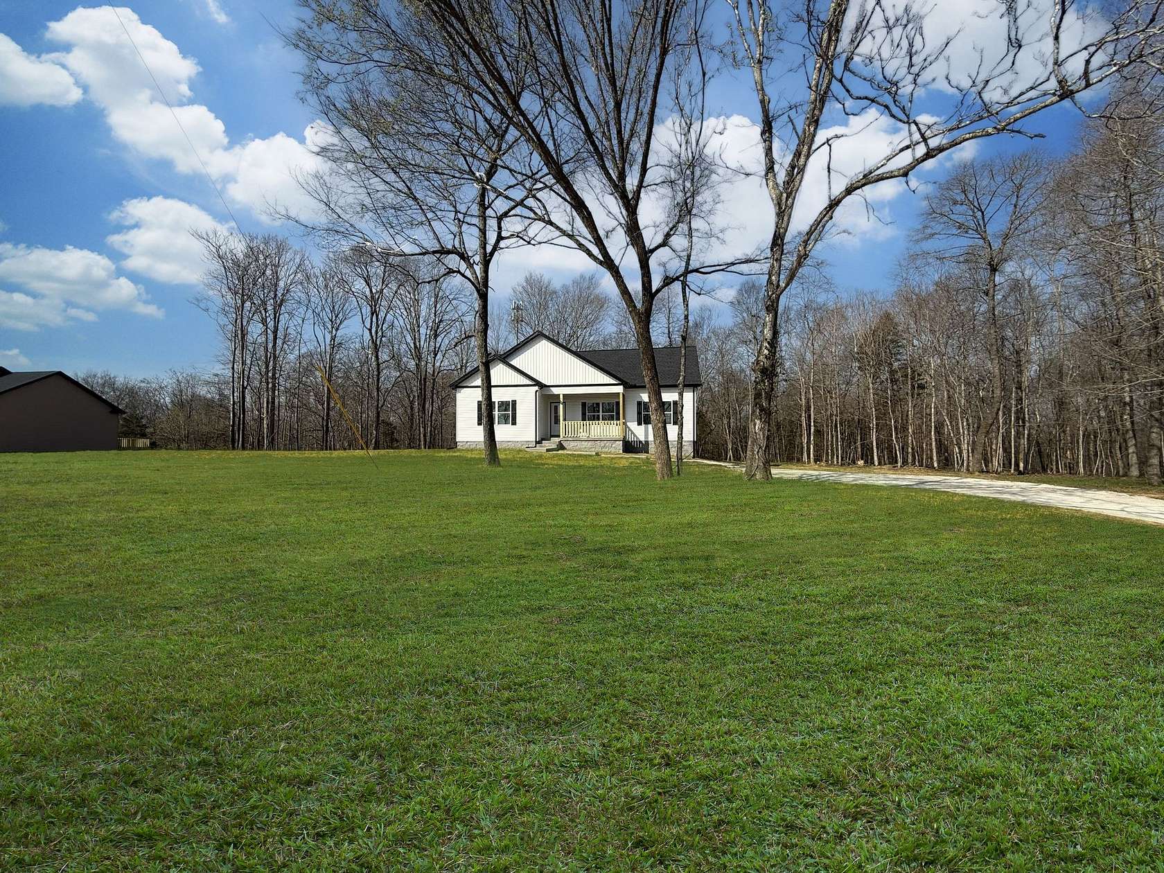 1.52 Acres of Land with Home for Sale in Dickson, Tennessee
