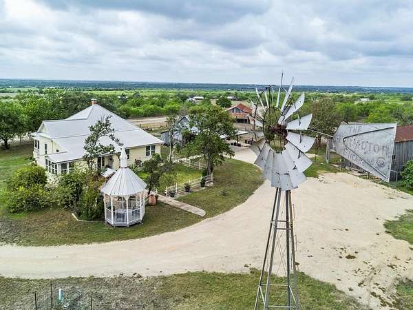 12 Acres of Improved Land for Sale in St. Hedwig, Texas