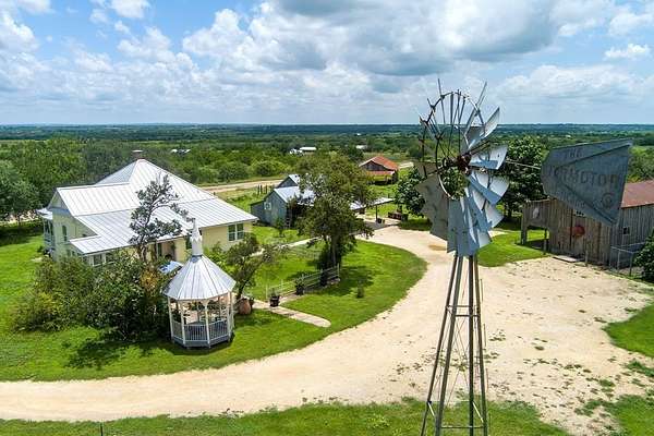 12 Acres of Improved Land for Sale in St. Hedwig, Texas