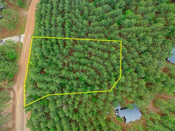 1.33 Acres of Residential Land for Sale in Broken Bow, Oklahoma