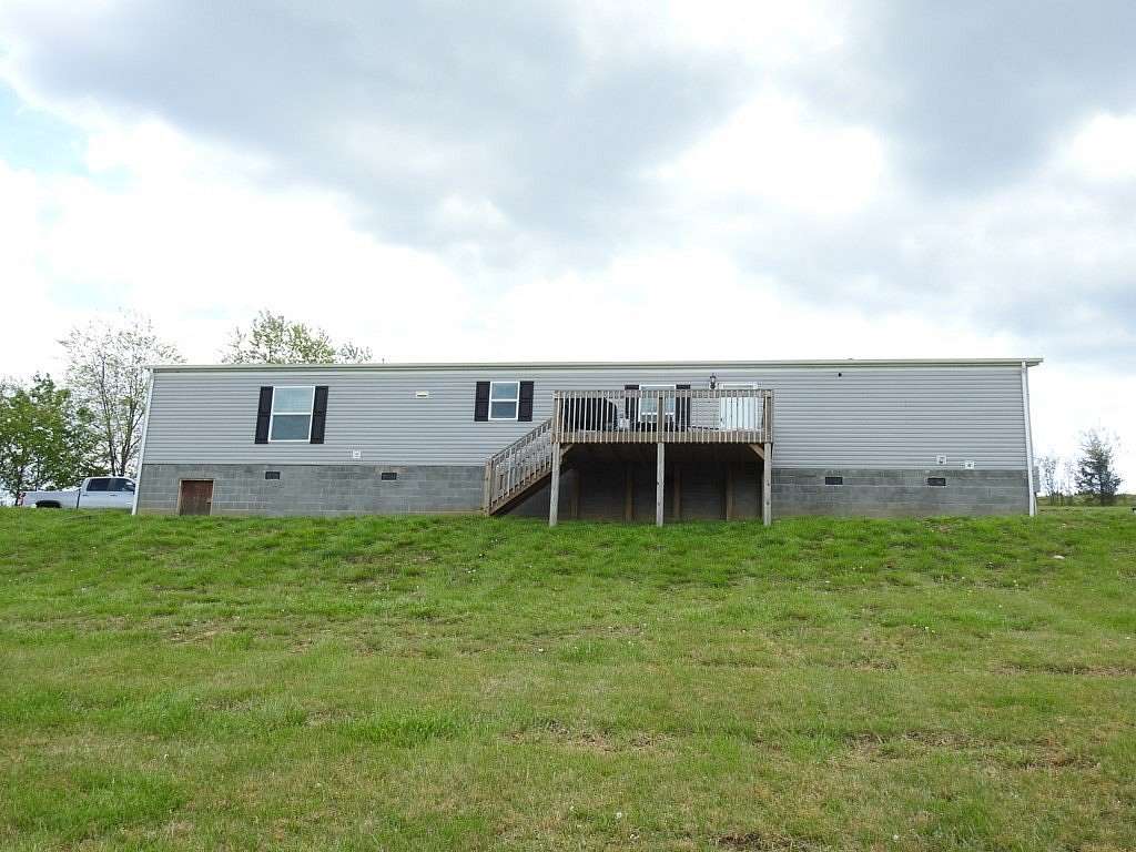 3.39 Acres of Land with Home for Sale in Draper, Virginia