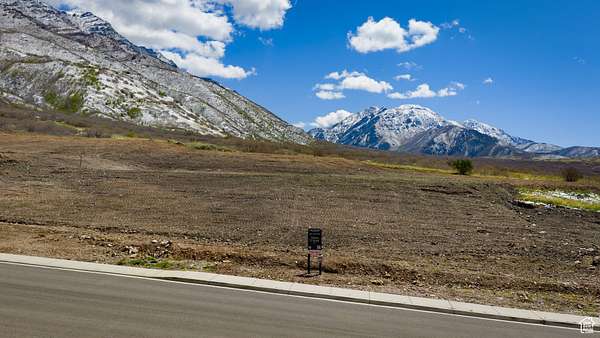 1 Acre of Residential Land for Sale in Santaquin, Utah