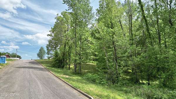 Land for Sale in Lexington, Tennessee