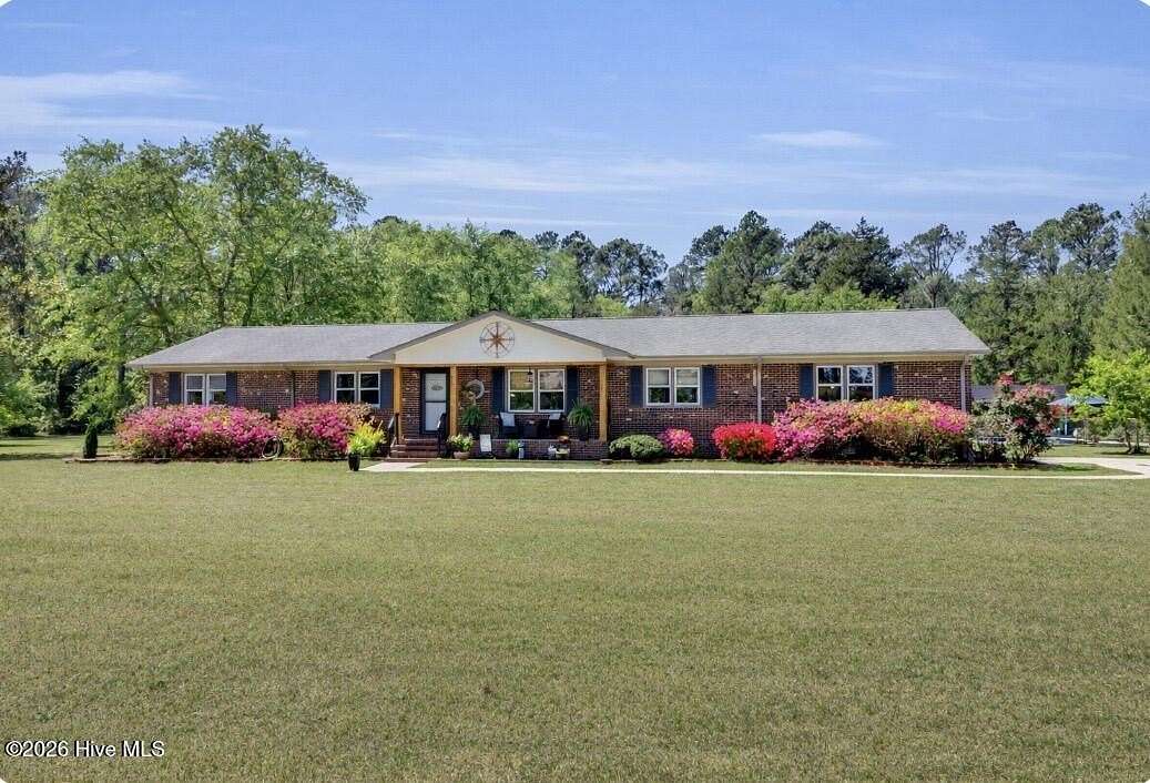 5 Acres of Land with Home for Sale in New Bern, North Carolina