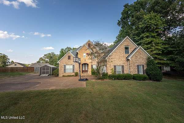 1.53 Acres of Land with Home for Sale in Hernando, Mississippi