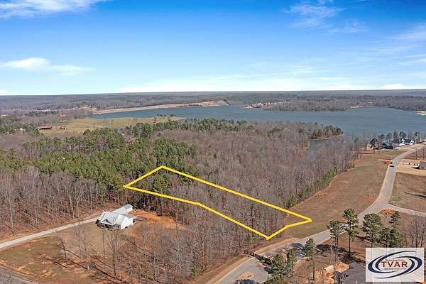 1 Acre of Residential Land for Sale in Huntingdon, Tennessee