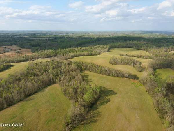 Land for Sale in Hollow Rock, Tennessee