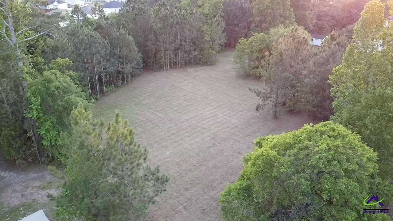 1.56 Acres of Residential Land for Sale in Hawkinsville, Georgia