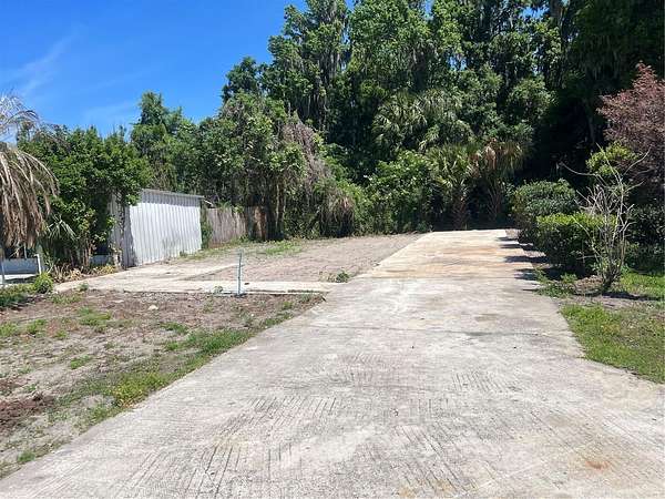 0.09 Acres of Residential Land for Sale in Lake Panasoffkee, Florida