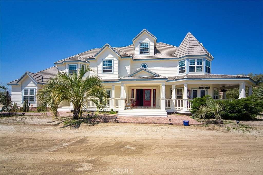 10.5 Acres of Land with Home for Sale in Temecula, California