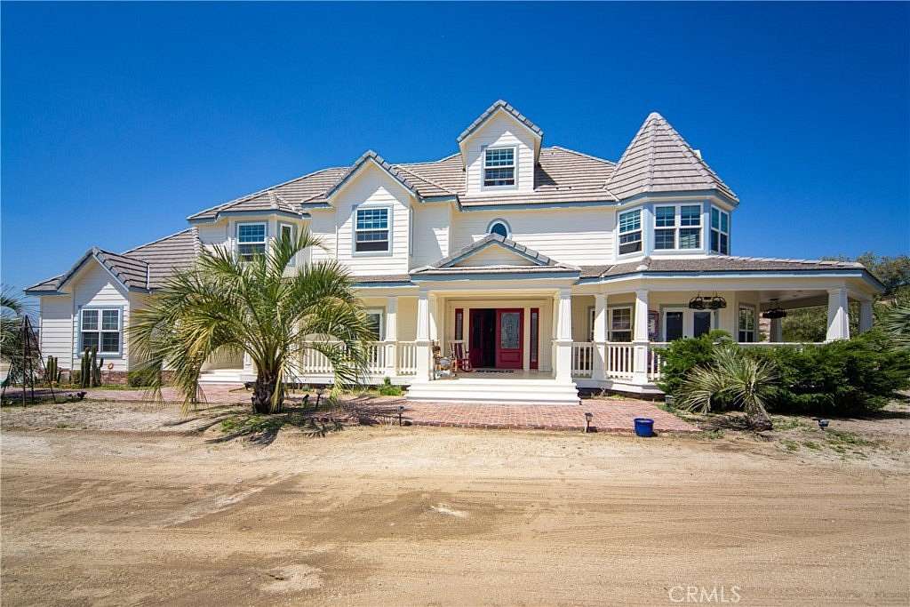 10.5 Acres of Land with Home for Sale in Temecula, California