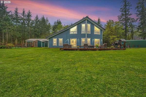 17.5 Acres of Land with Home for Sale in St. Helens, Oregon